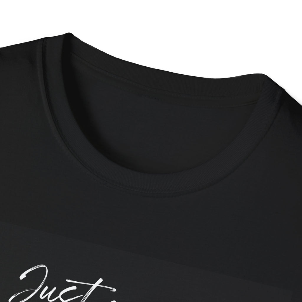 Minimal Line Face "Just a girl who loves" T-Shirt | Women's Quote Tee